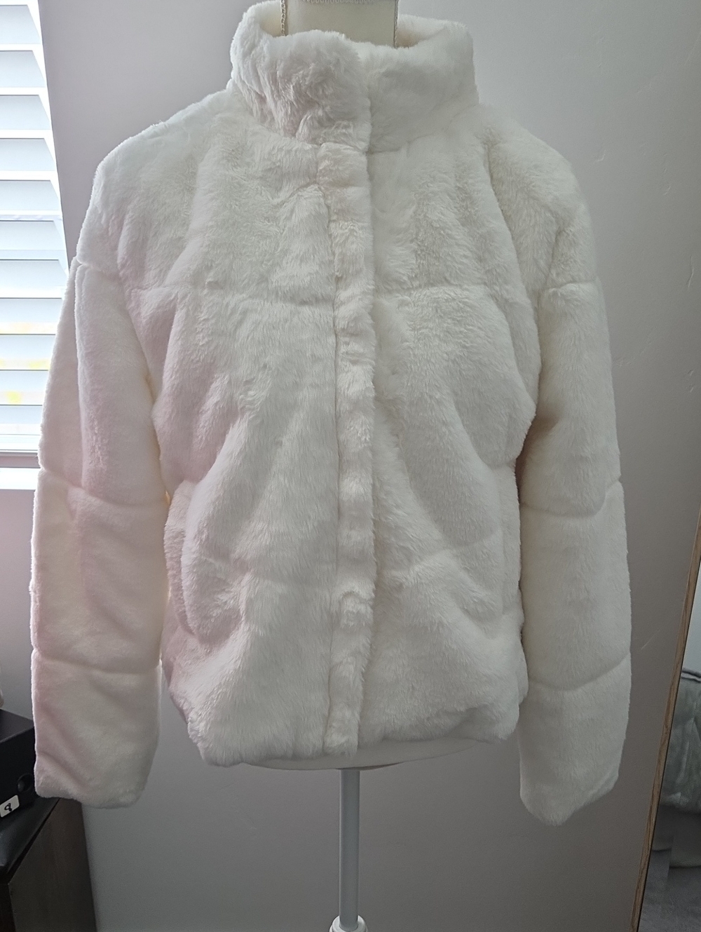 Plush Faux-Fur Teddy Jacket - White